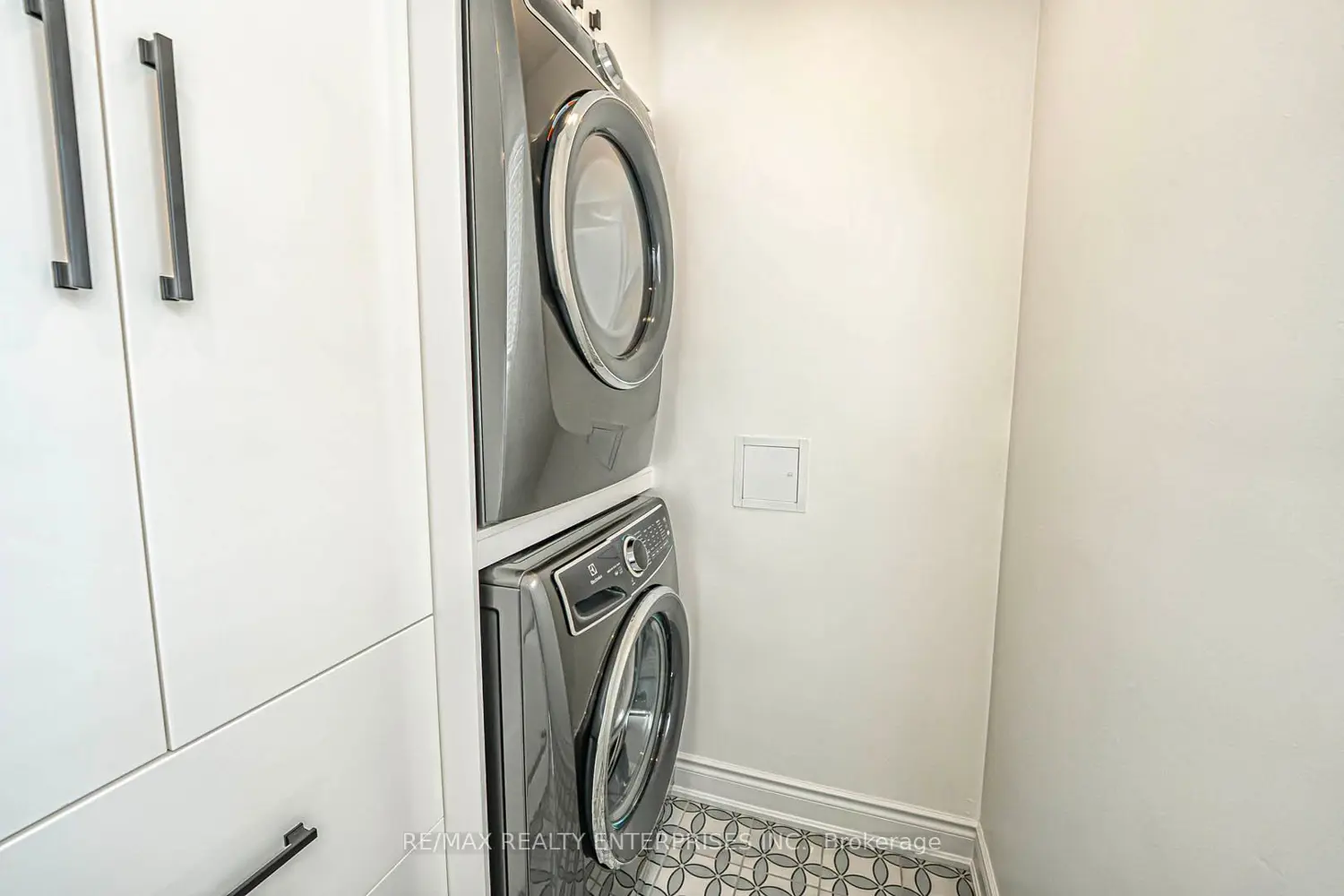 Additional image 3 of 2344 Kenbarb Road