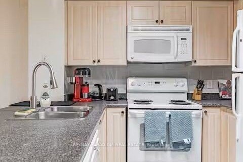 Additional image 8 of 3703-30 Grand Trunk Crescent, Toronto, ON, M5J 3A4