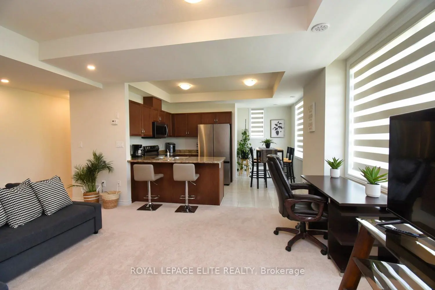 Additional image 5 of 383 Dundas Street 69