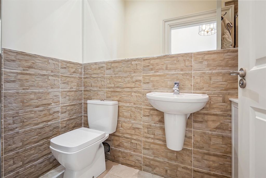 Additional image 34 of 3 bed flat for saleHelenslee Road, Dumbarton G82