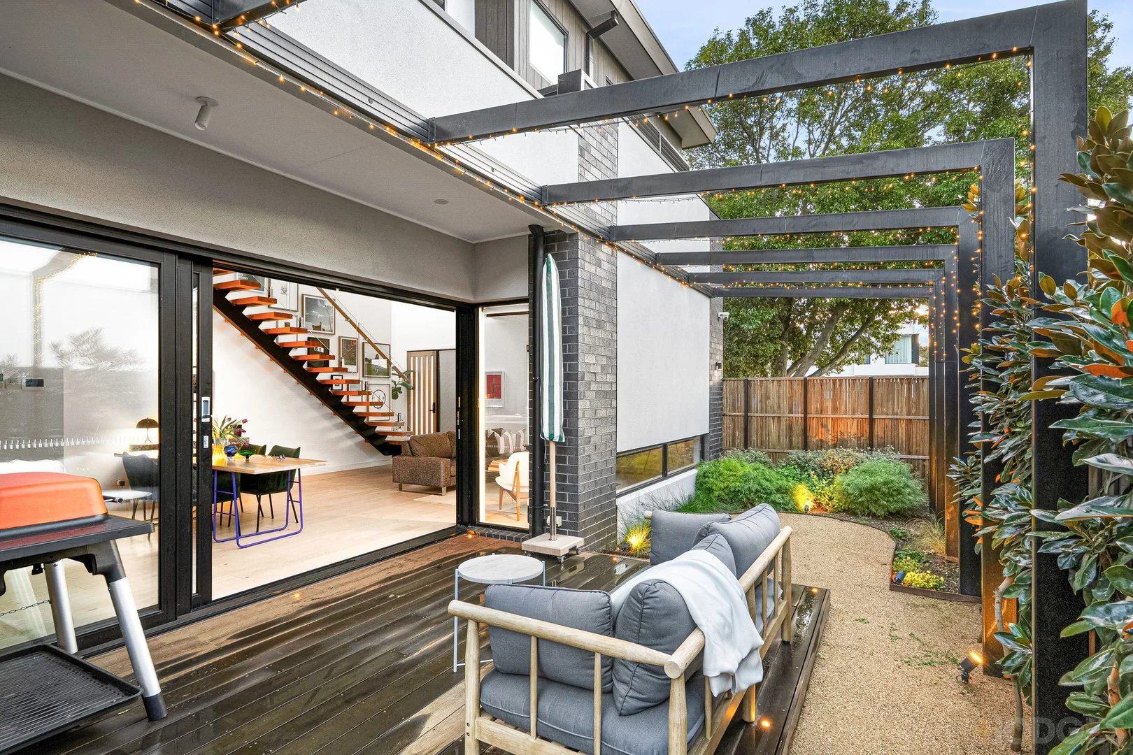 540 Bluff Road, Hampton VIC 3188