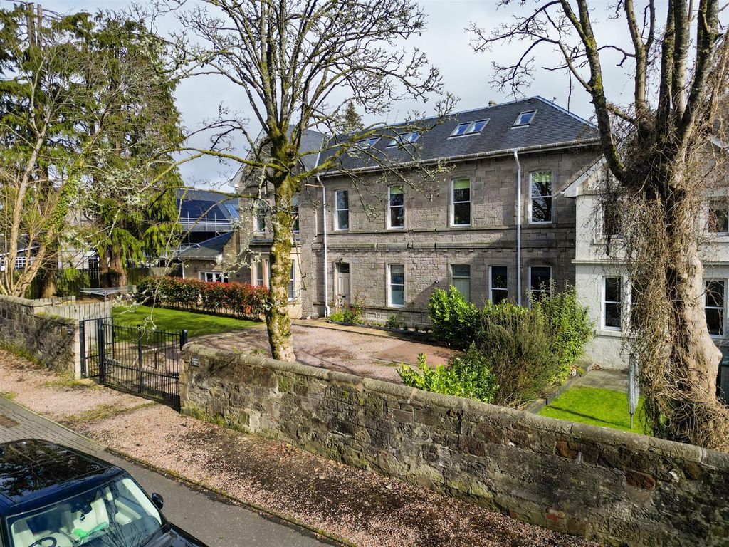 Additional image 6 of 3 bed flat for saleHelenslee Road, Dumbarton G82