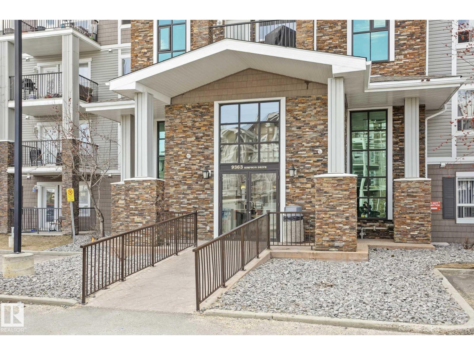 Additional image 3 of 9363 Simpson Drive NW, Edmonton, AB, T6R0N2