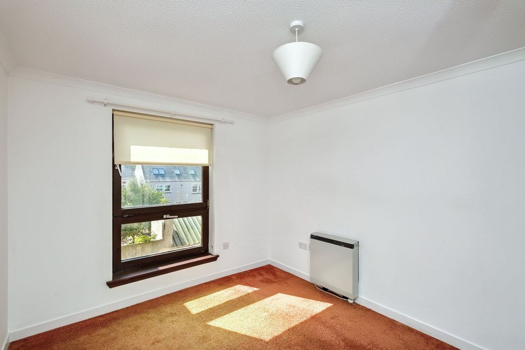 Additional image 4 of 2 bed flat for saleArgyle Court, St Andrews KY16