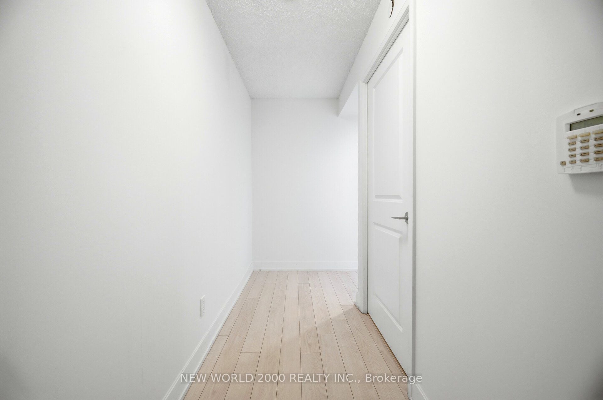Additional image 2 of 2424-2 Eva Road, Toronto, ON, M9C 0A9