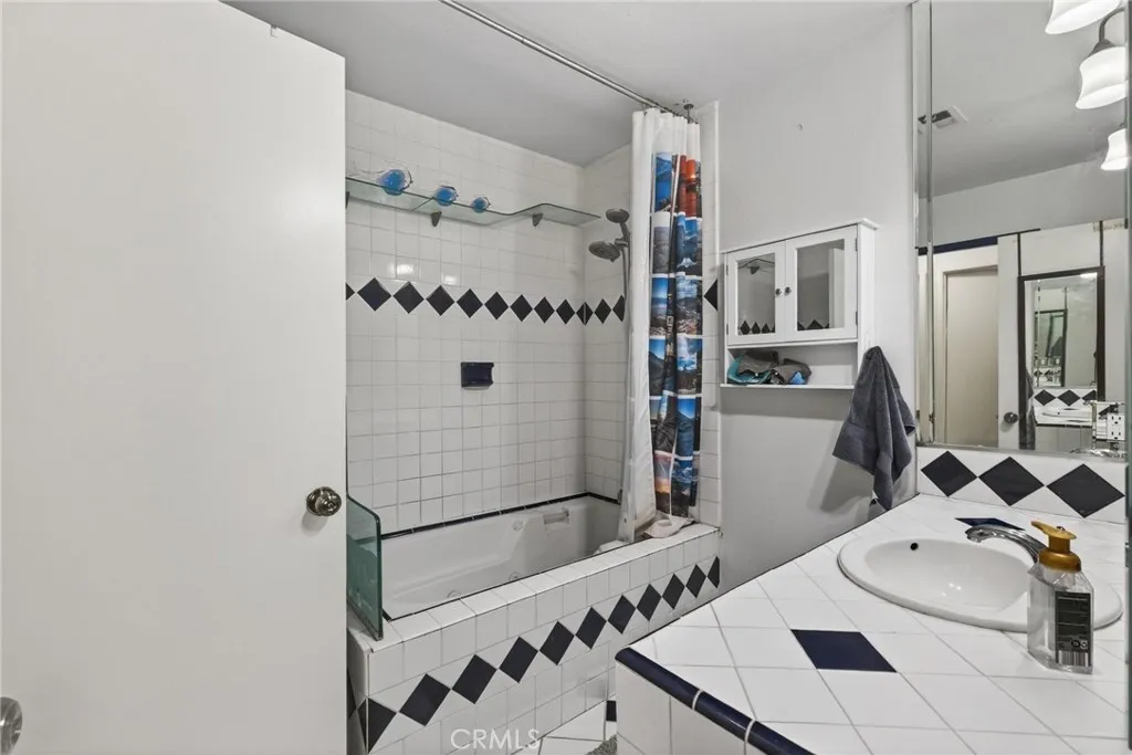 Additional image 56 of 722 W 223rd St Unit 2, Torrance, CA 90502