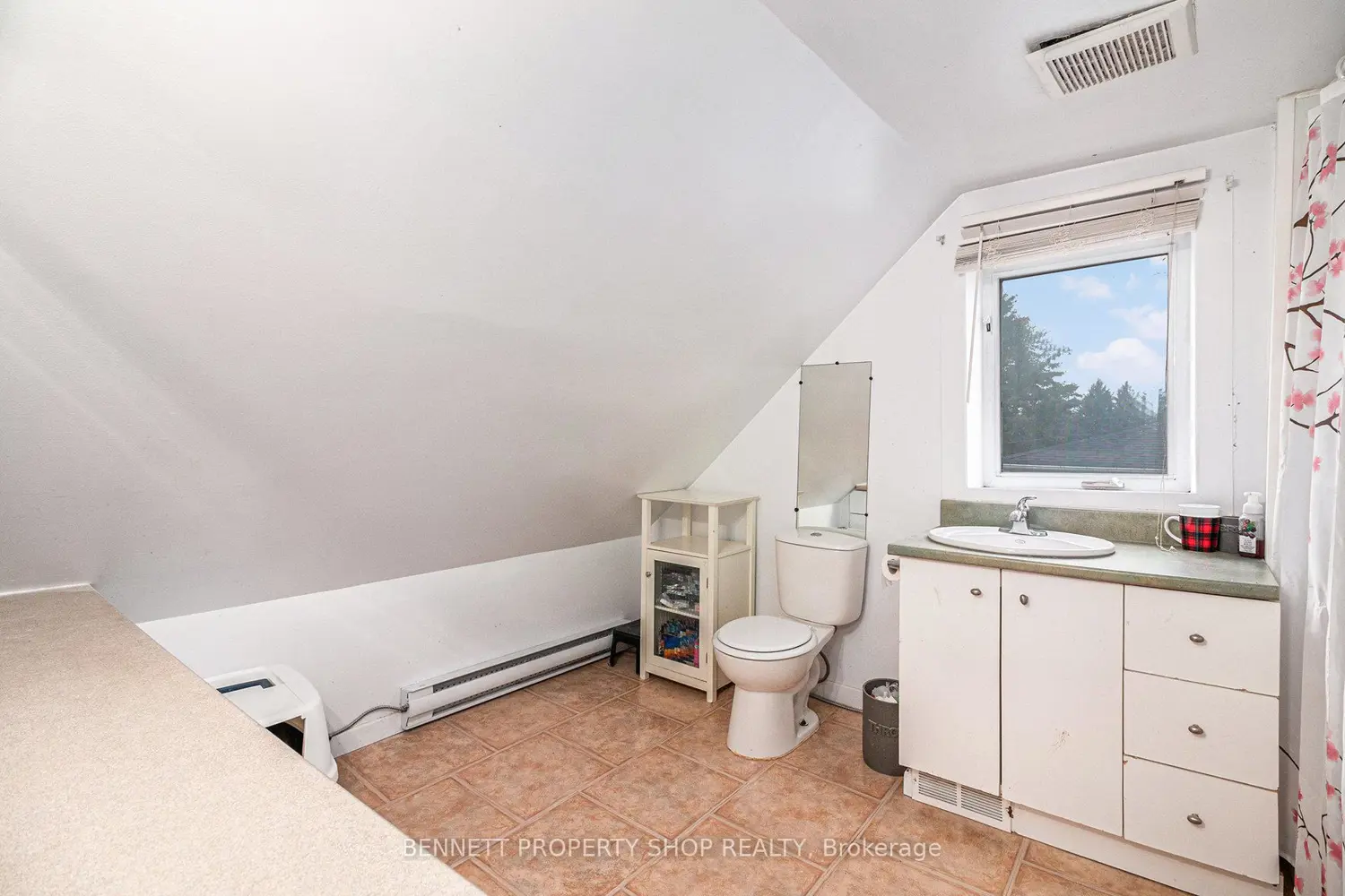 Additional image 6 of 2489 Du Lac Road