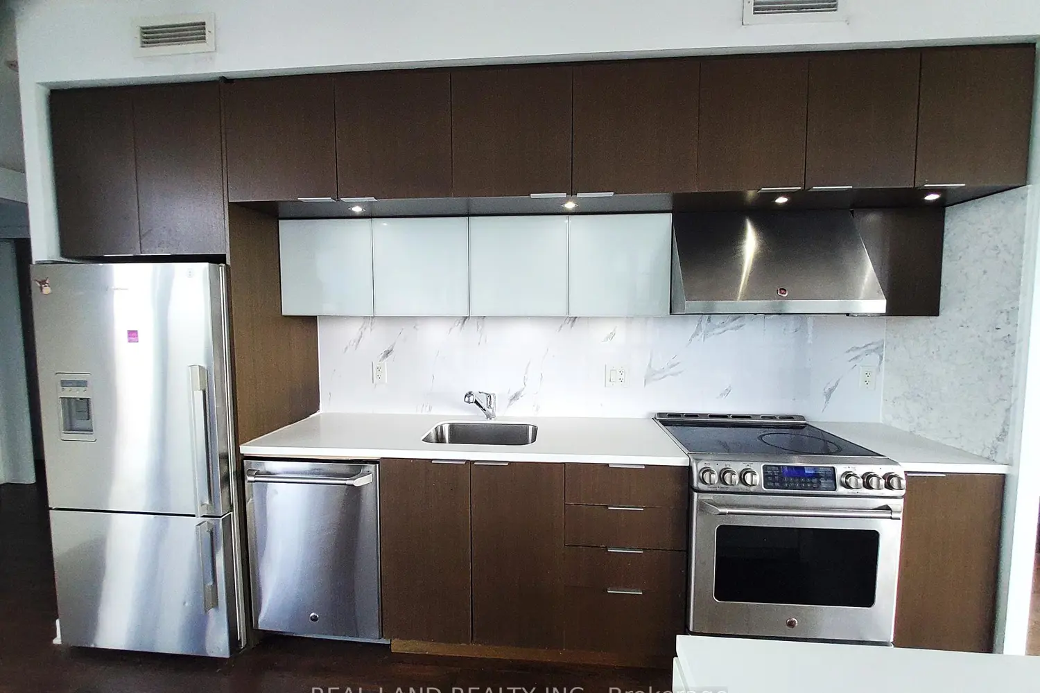 Additional image 7 of 110 Charles Street 4005