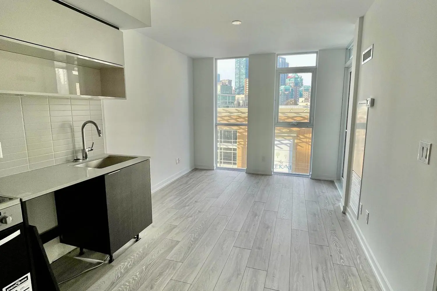 Additional image 6 of 159 Wellesley Street 406