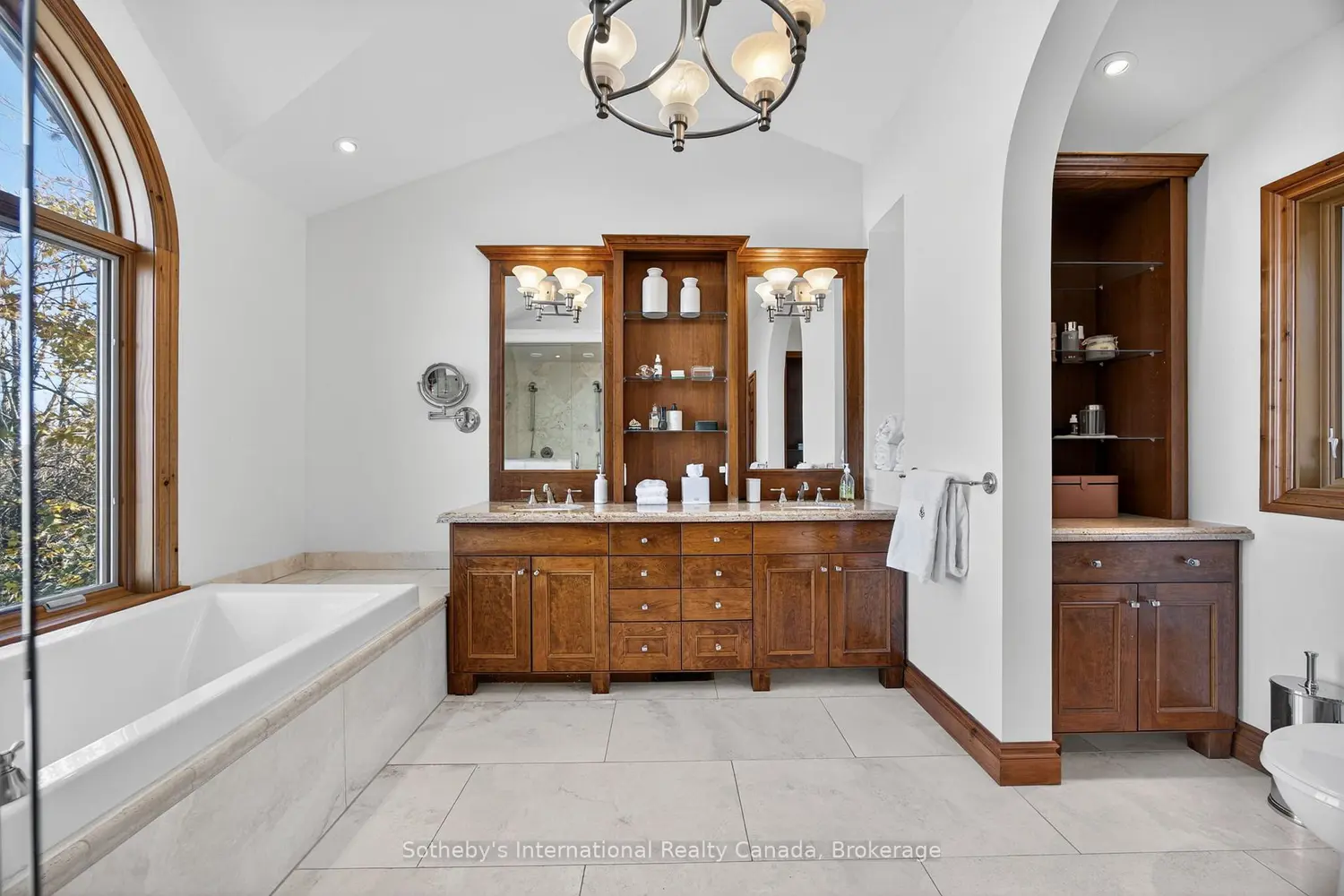 Additional image 12 of 589374 19 Grey Road