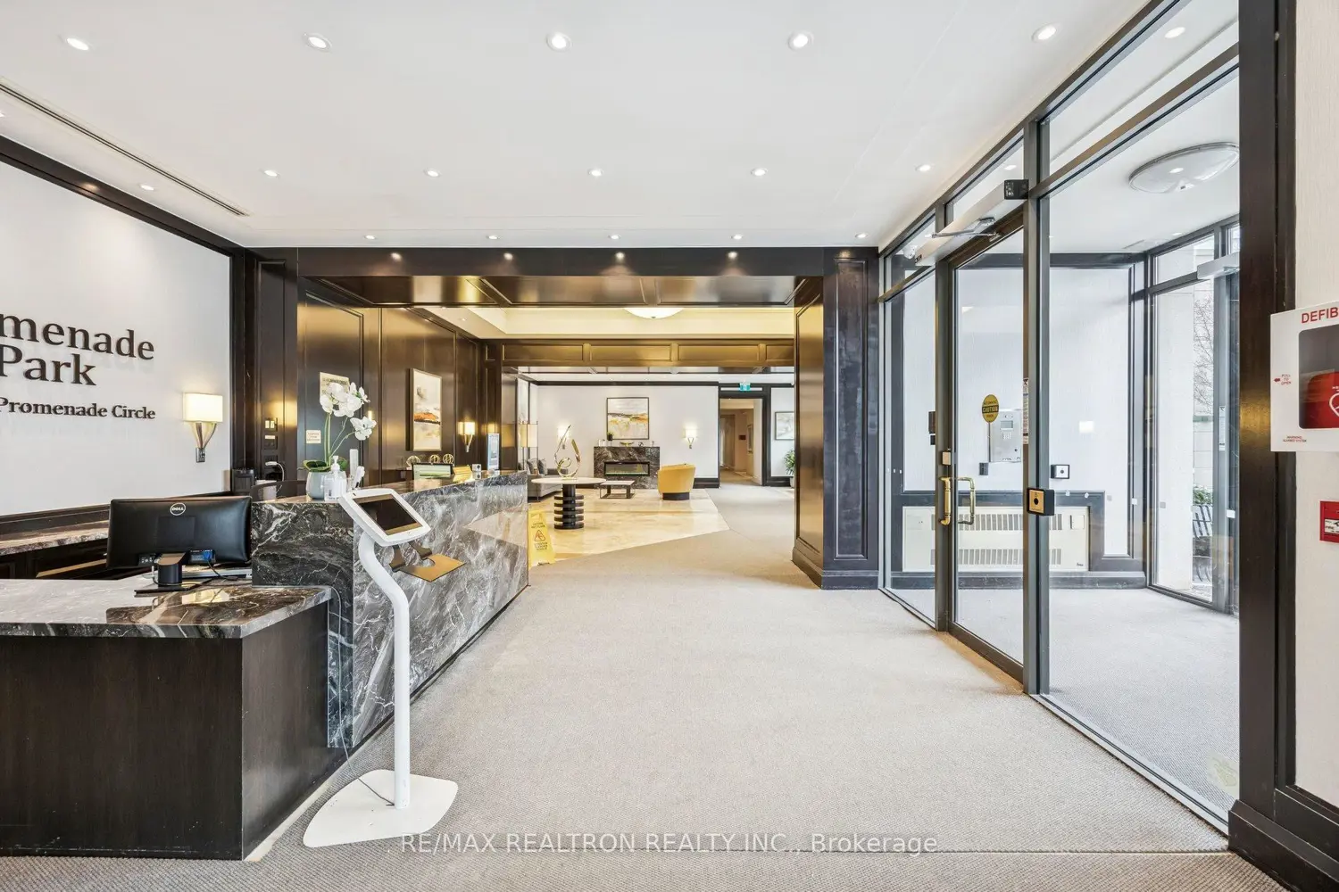 88 Promenade Circle 302 photo 2