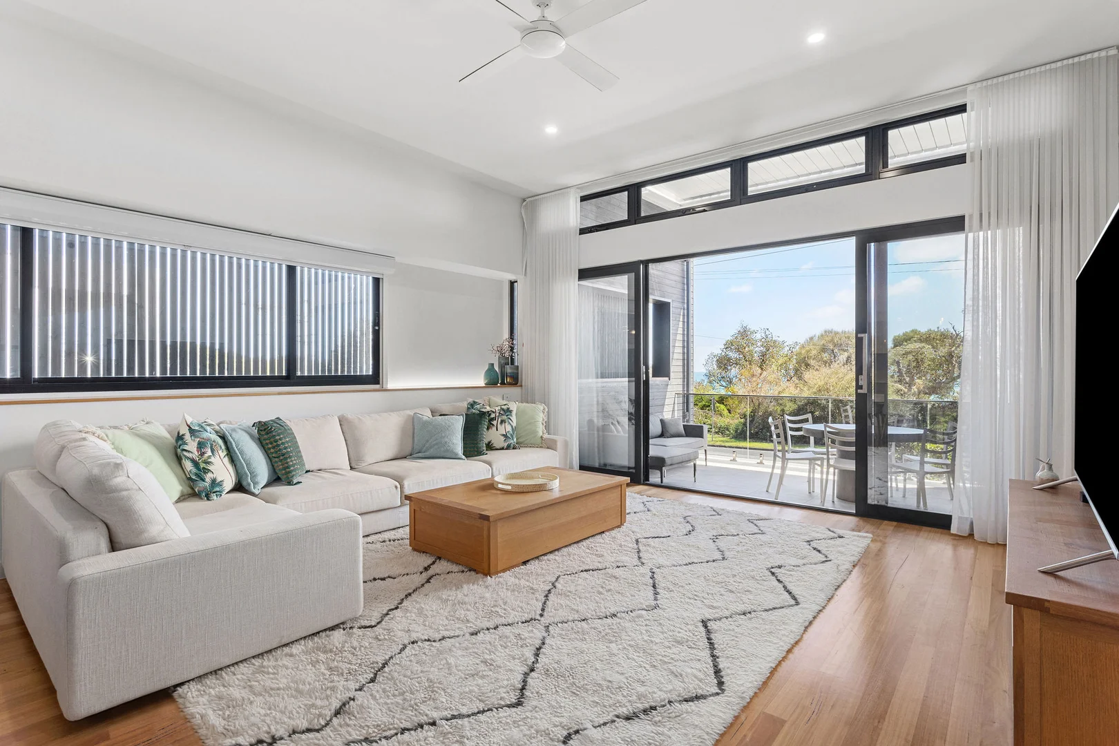 Additional image 10 of 1/2 Nepean Highway, Dromana VIC 3936