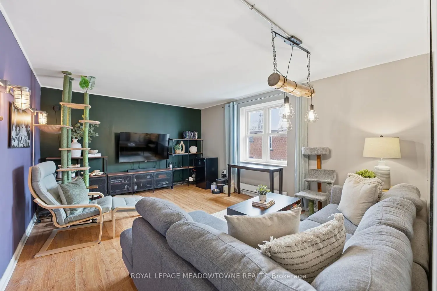 Additional image 14 of 1351 Lakeshore Road 15