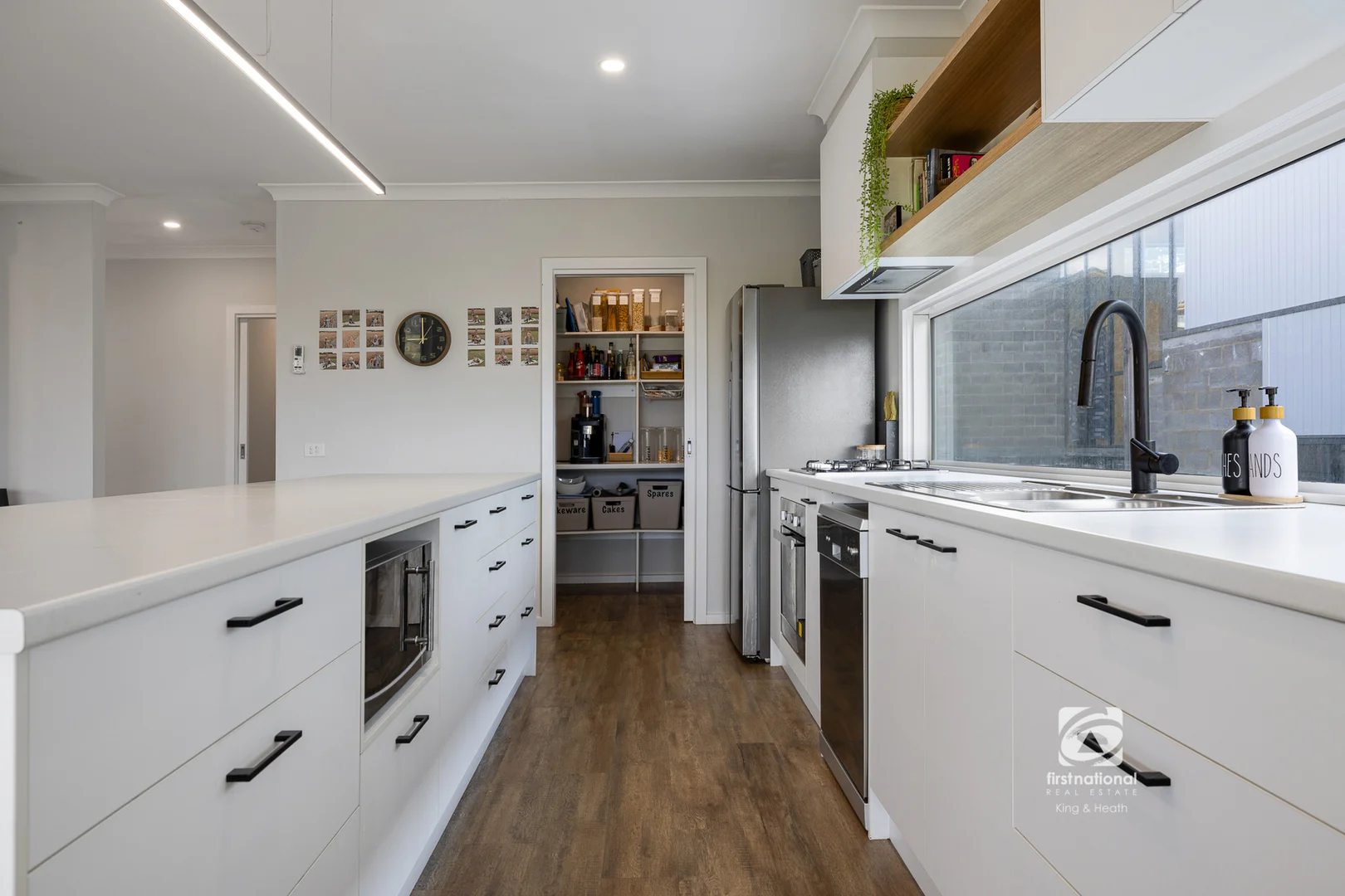 Additional image 2 of 6 Riviera Court, Lakes Entrance VIC 3909