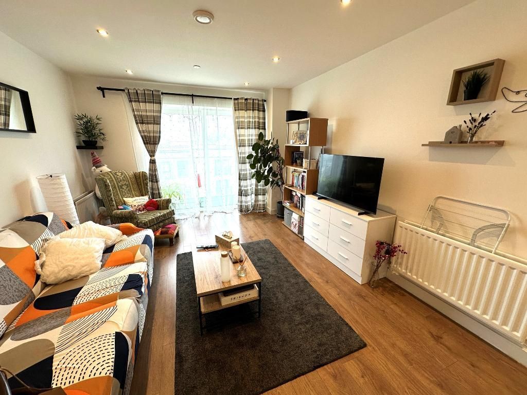 Additional image 4 of 2 bed flat for saleStirling Drive, Luton, Bedfordshire LU2