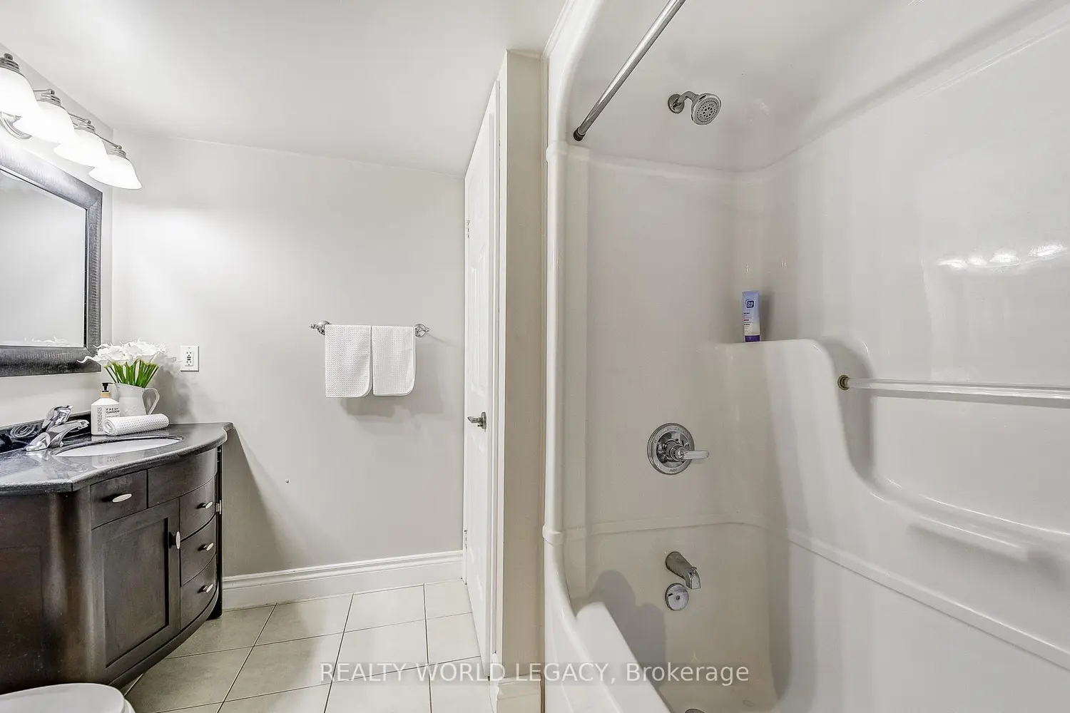 Additional image 16 of 2055 Appleby Line 103