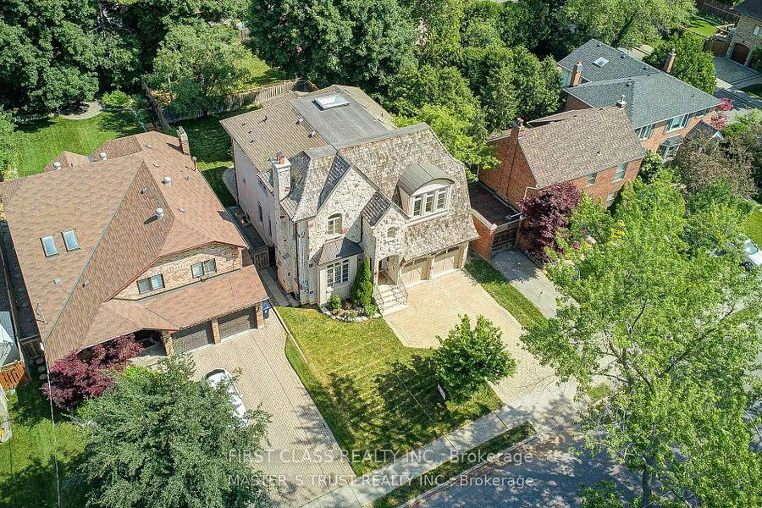 Additional image 16 of 216 Parkview Avenue