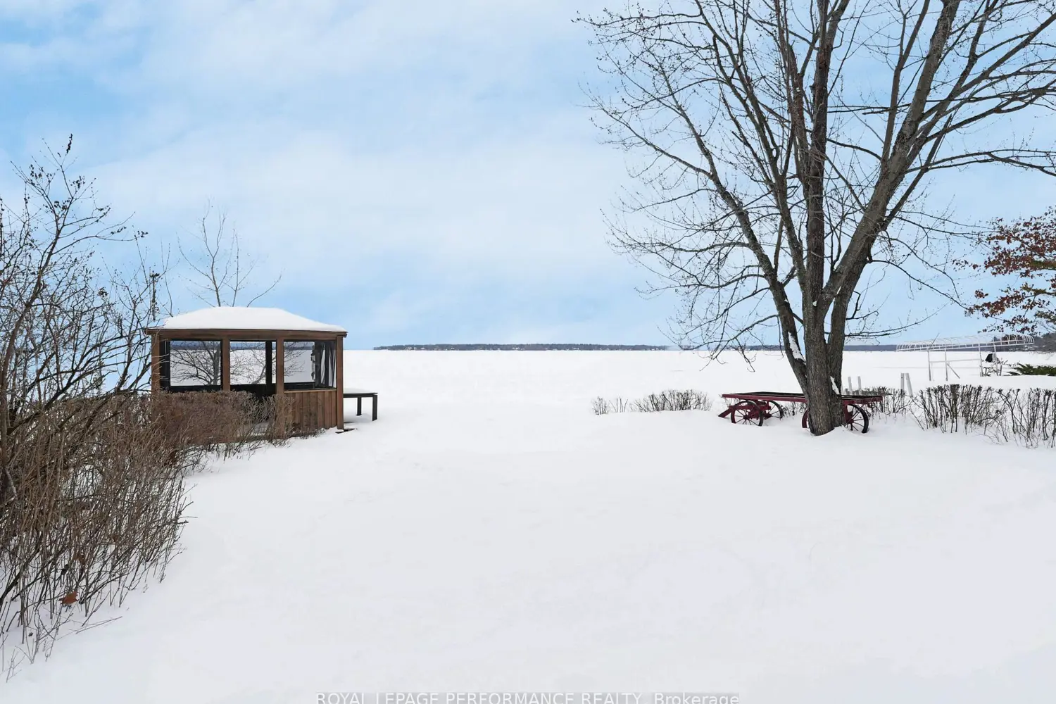 326 Bayview Drive photo 2