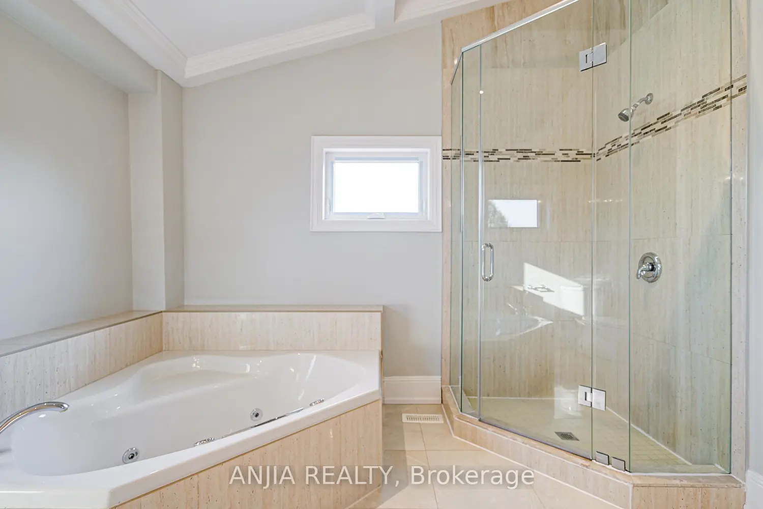 Additional image 6 of 44 Bellini Avenue