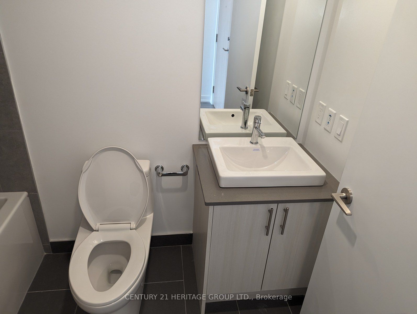 Additional image 5 of 711-1195 The Queensway N/a, Toronto, ON, M8Z 0H1