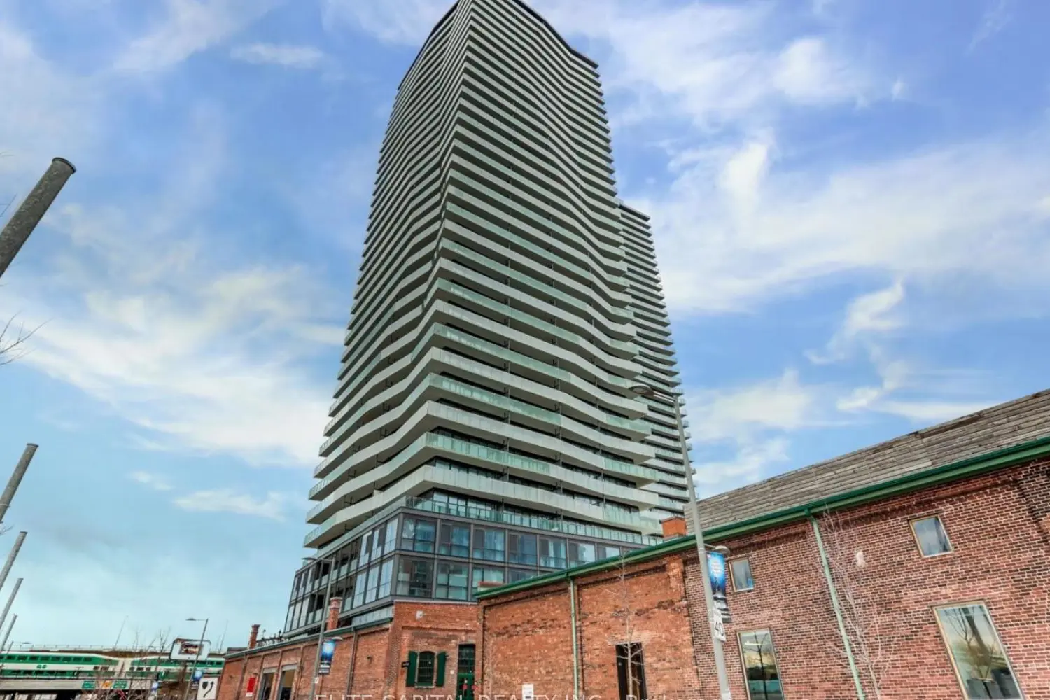 390 Cherry Street 405