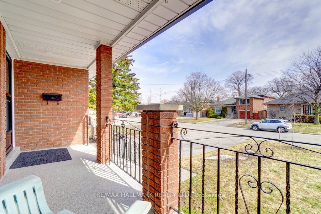 Additional image 4 of 102 Rosemount Drive, Toronto, ON, M1K 2X3