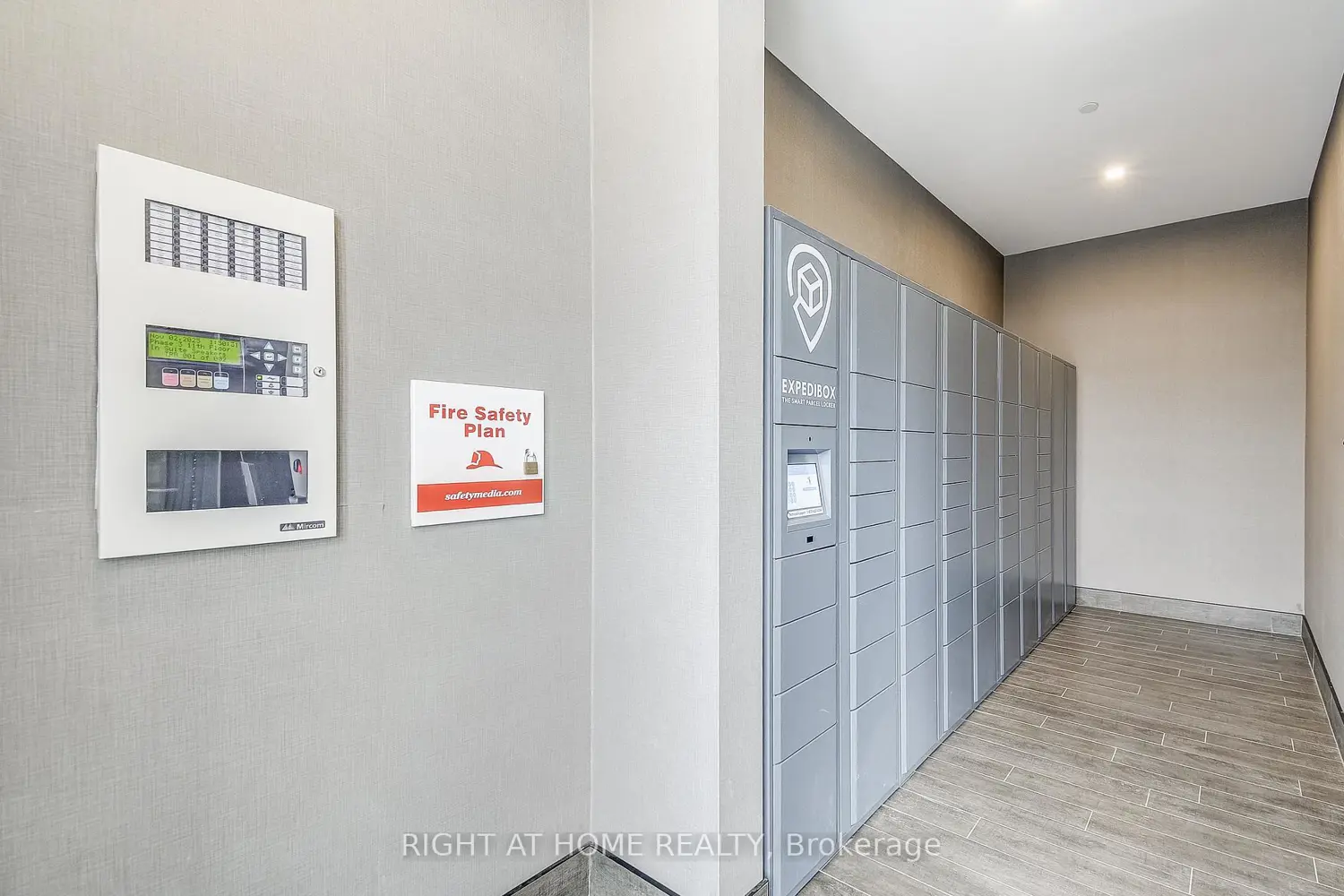 Additional image 6 of 470 Dundas Street 604