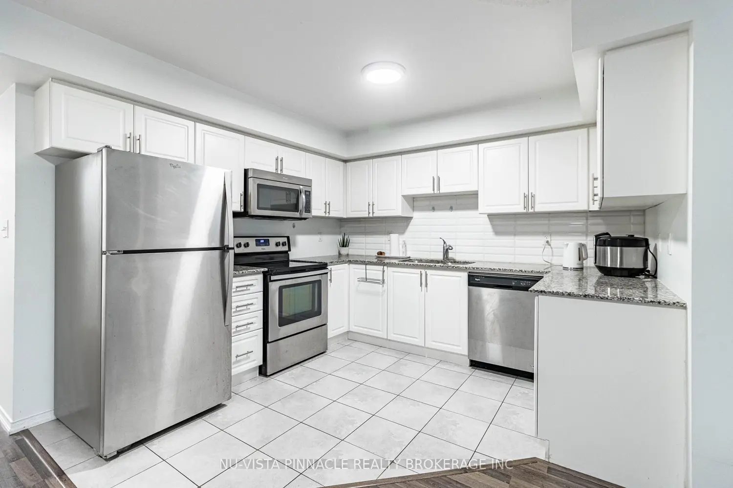 Additional image 4 of 2488 Post Road 22