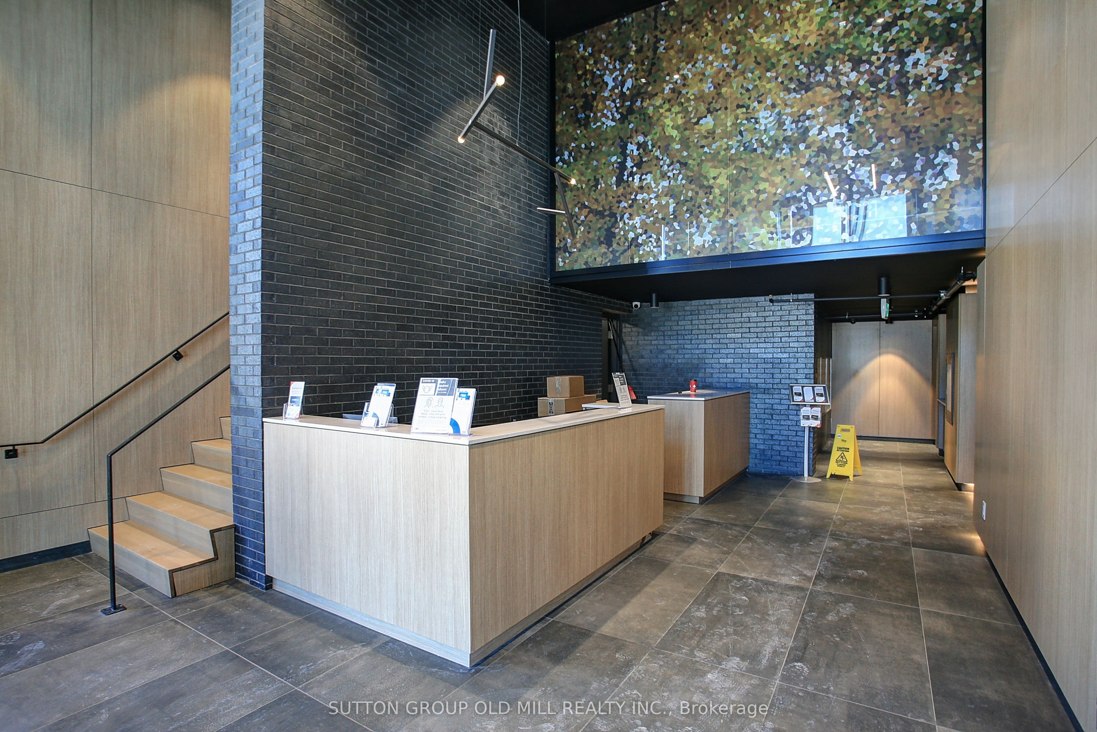 Additional image 2 of 819-7 Smith Crescent, Toronto, ON, M8Z 1N5