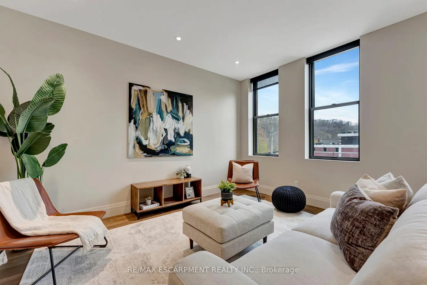 Additional image 7 of 7 Grand River Street 202