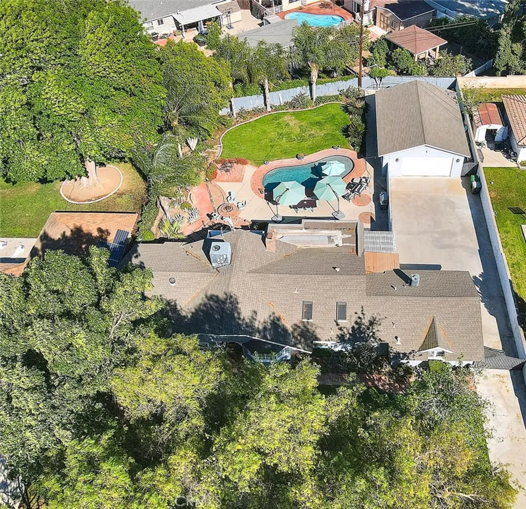 1429 Garretson Ave, Corona, CA 92879