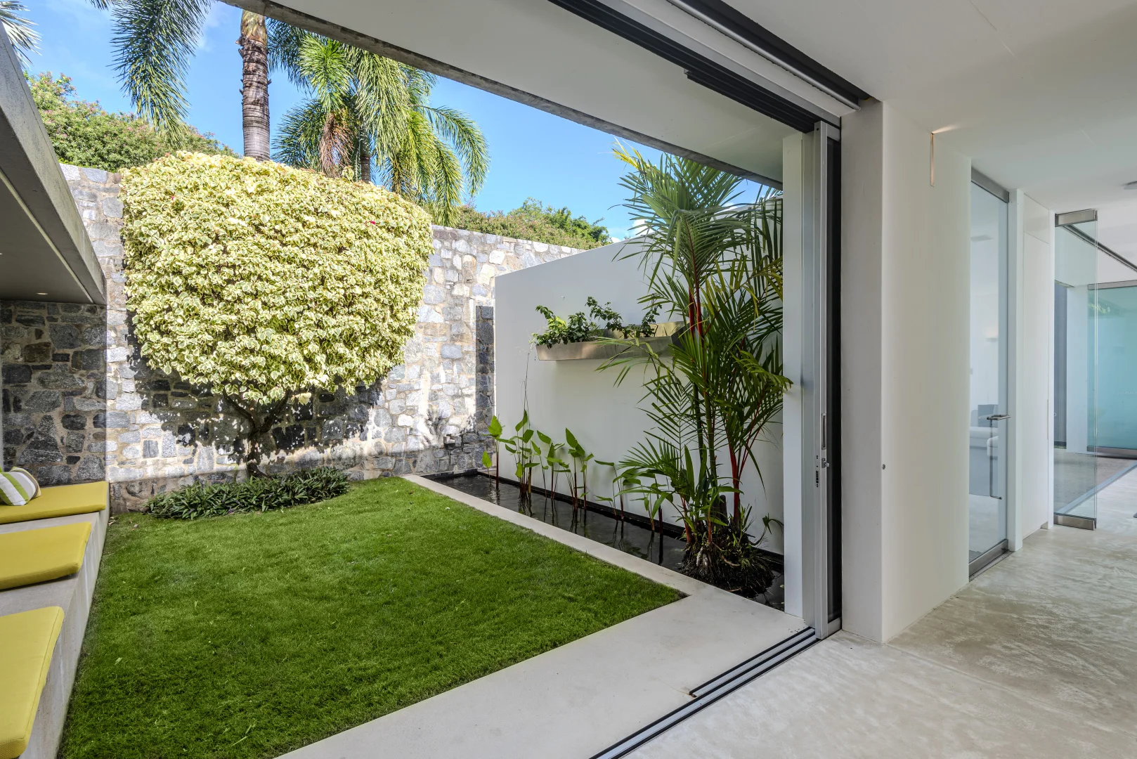 Additional image 22 of Azuris 5 Plum Pudding Close, Hamilton Island QLD 4803