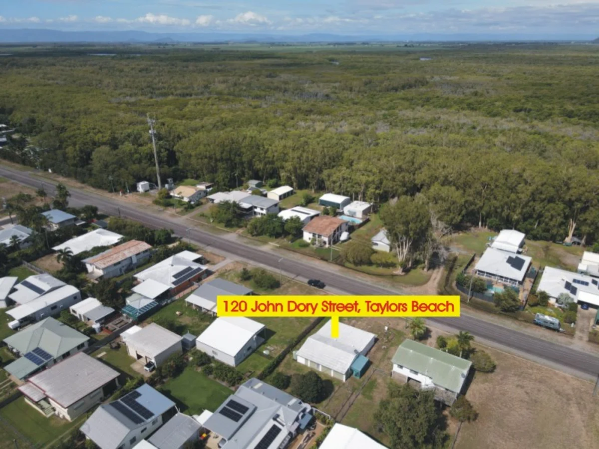 Additional image 14 of 120 John Dory Street, Taylors Beach QLD 4850