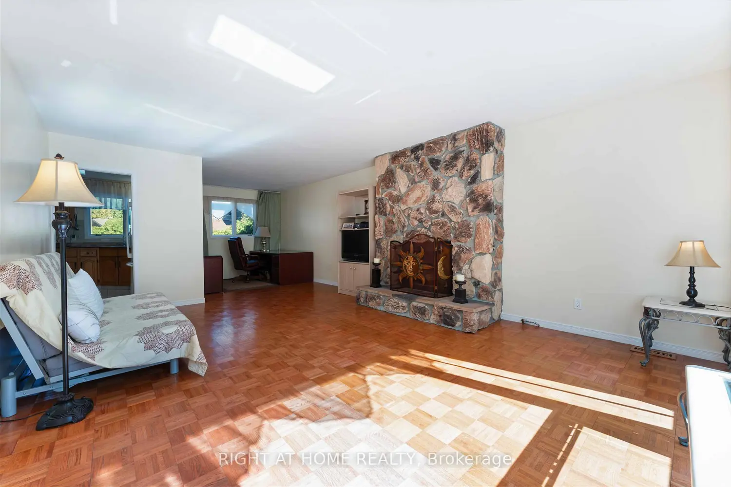 Additional image 9 of 2221 Circle Place
