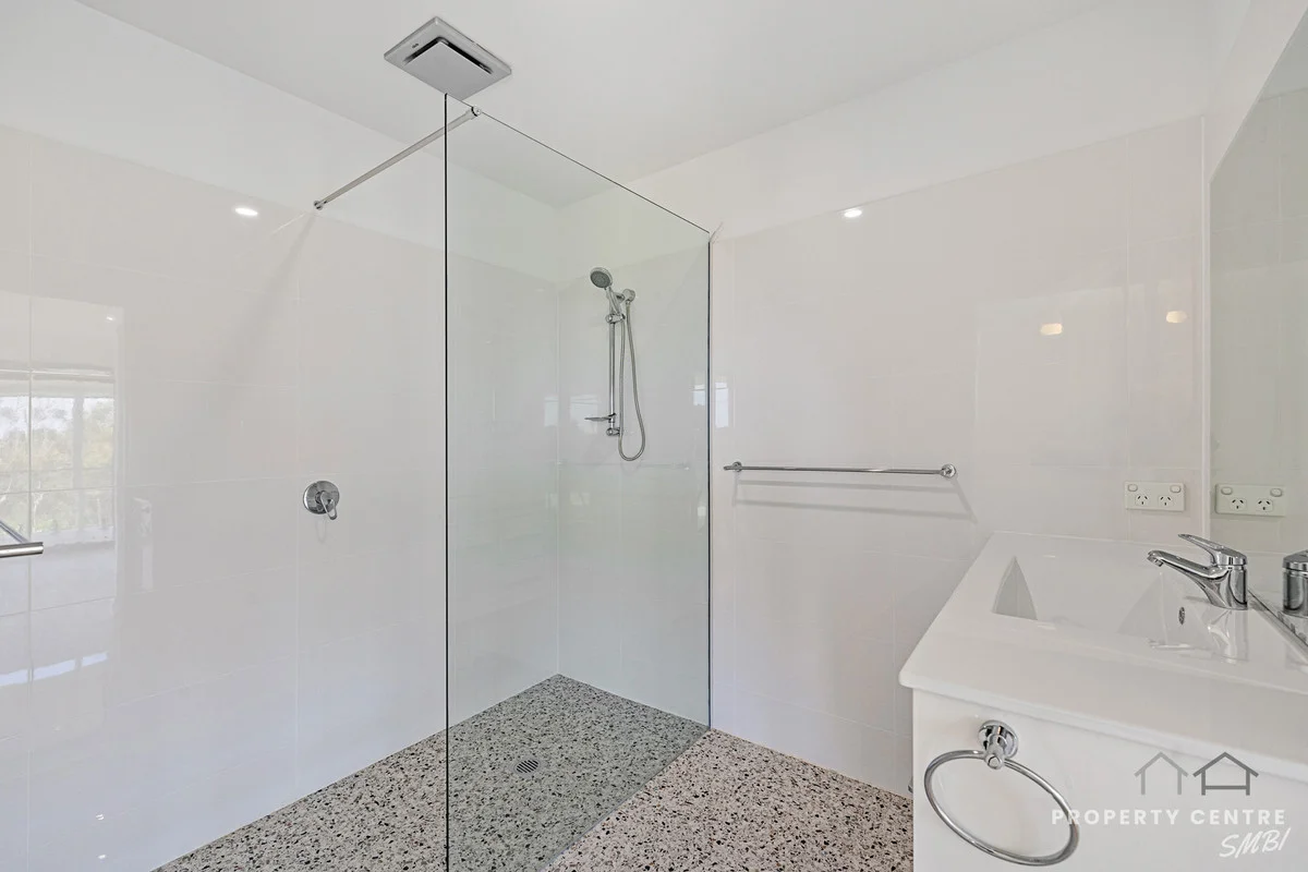 Additional image 11 of 121 Channel Street, Russell Island QLD 4184