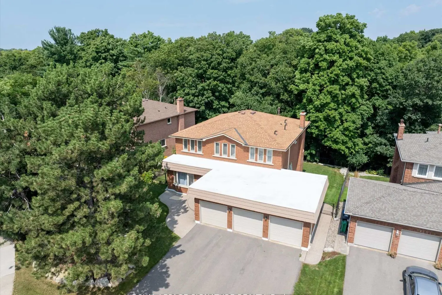 3417 Sanderling Crescent