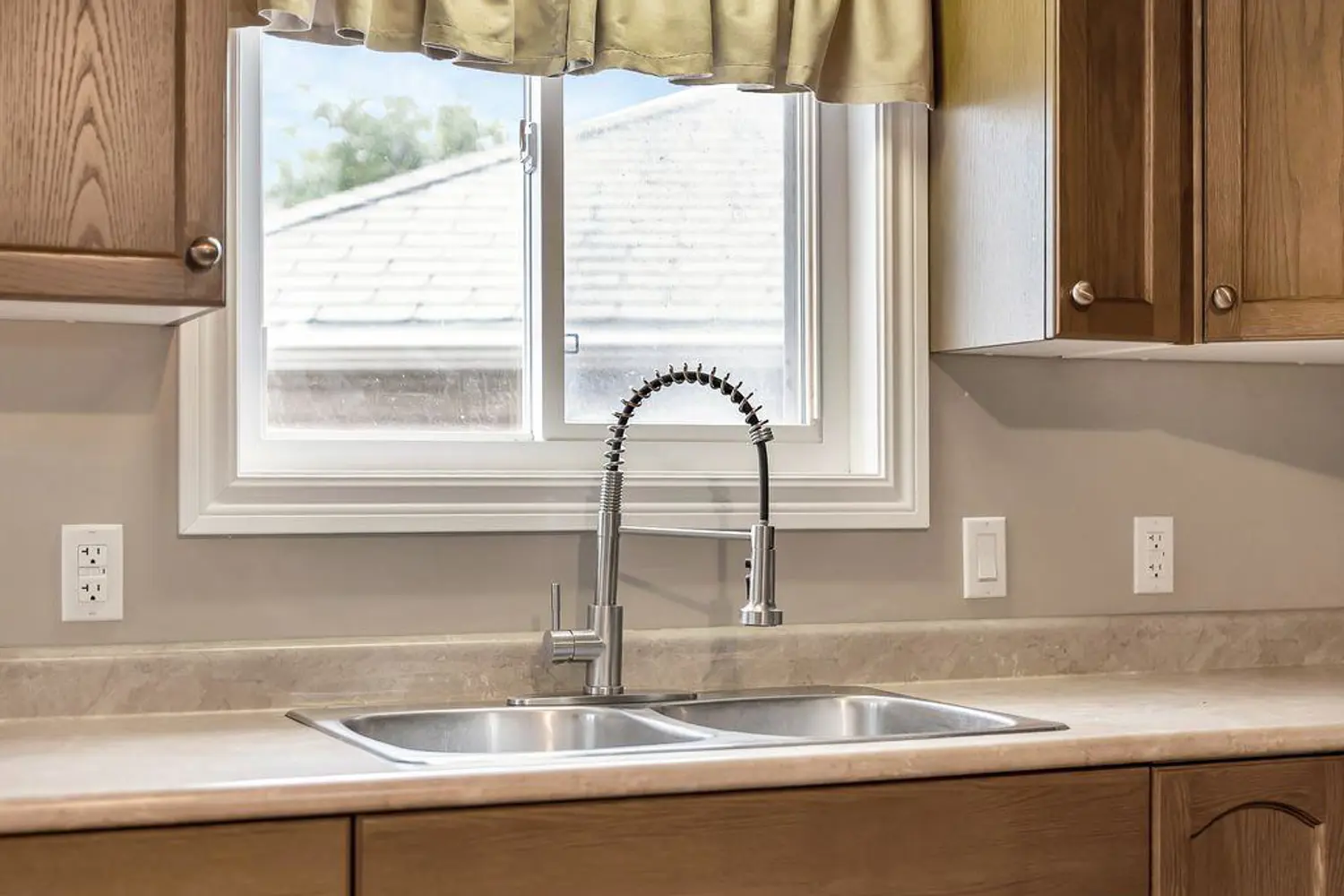 Additional image 14 of 43 Follwell Crescent