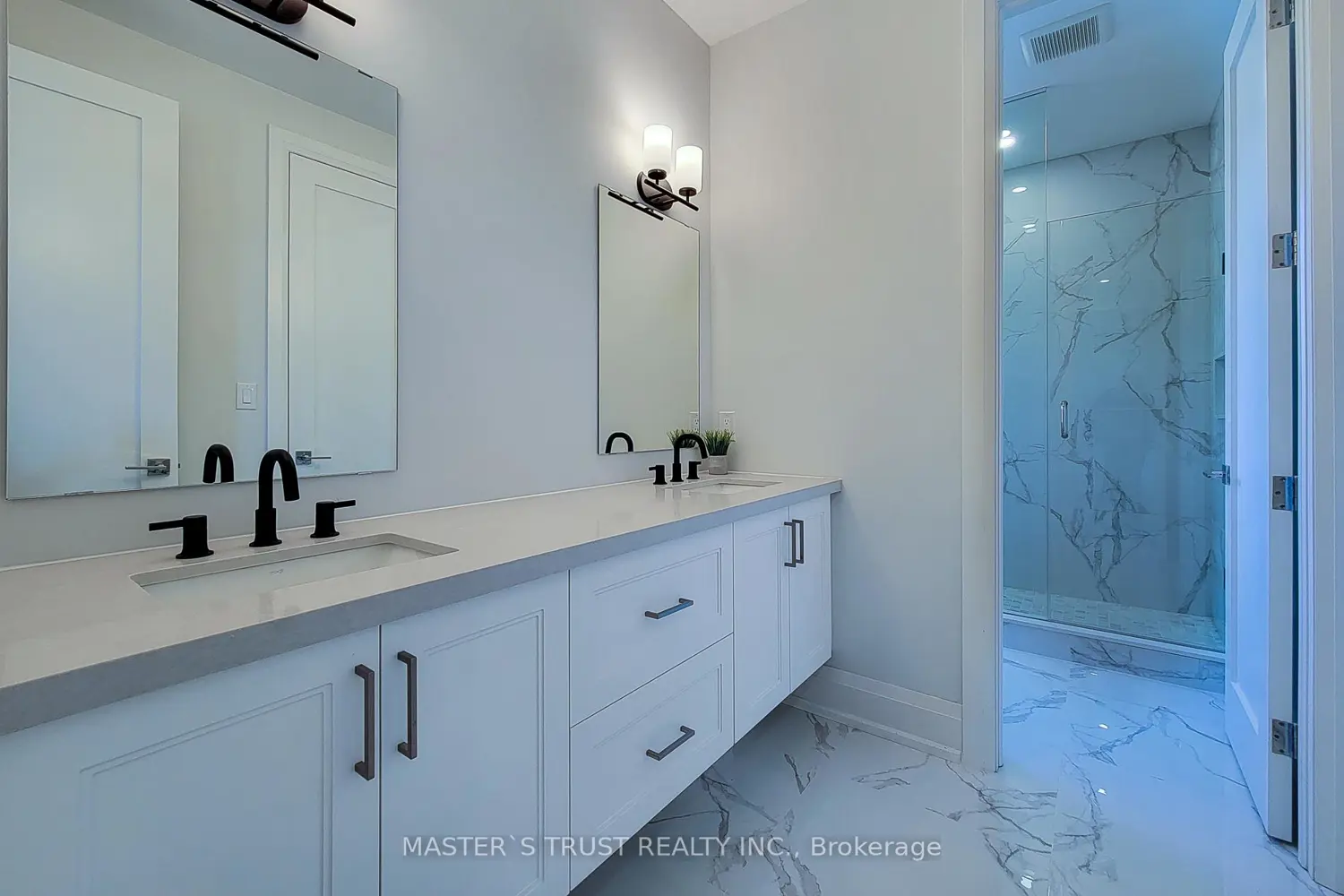 Additional image 15 of 325 Somme Street