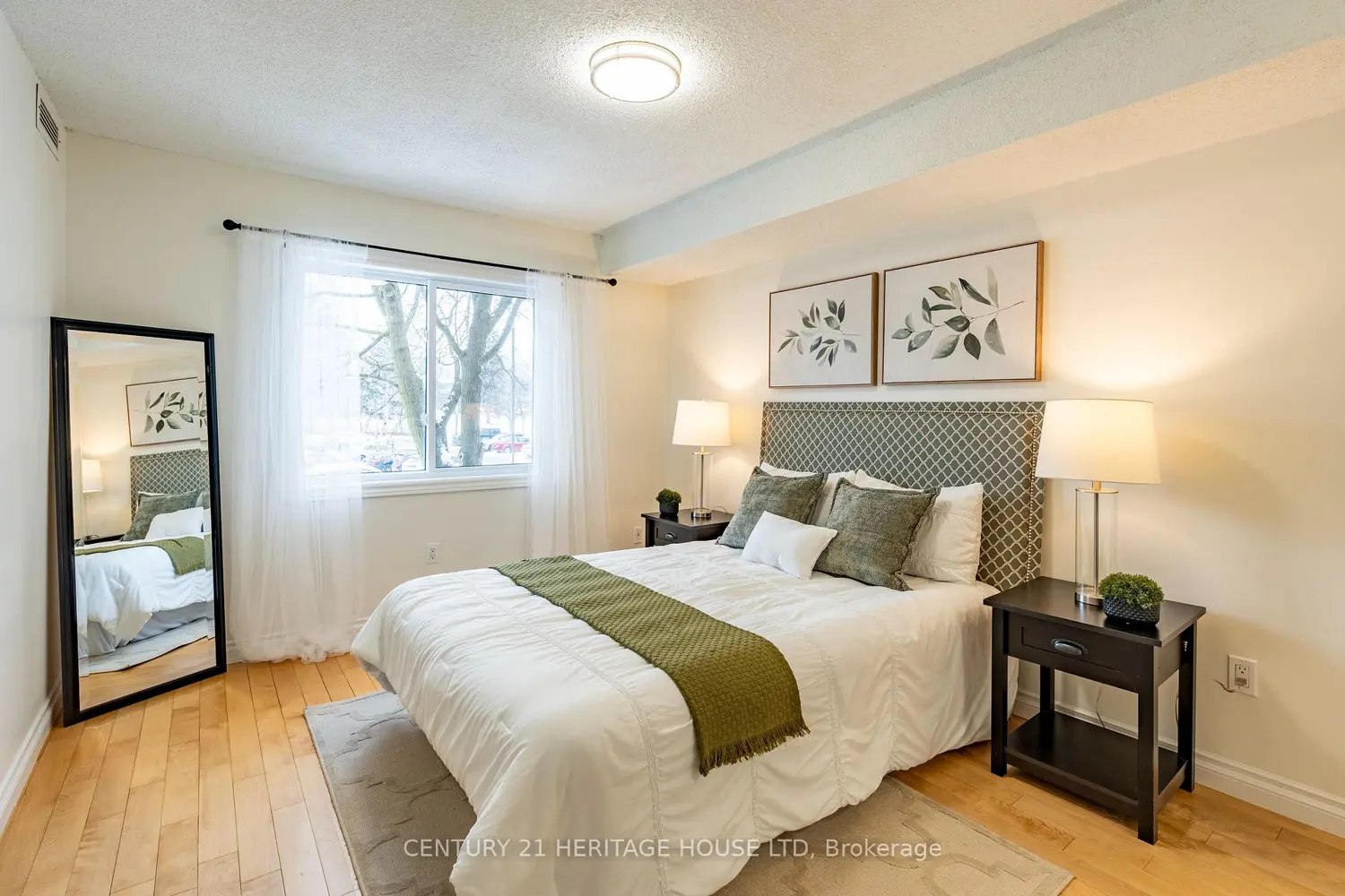 Additional image 14 of 15 Hofstetter Avenue 208