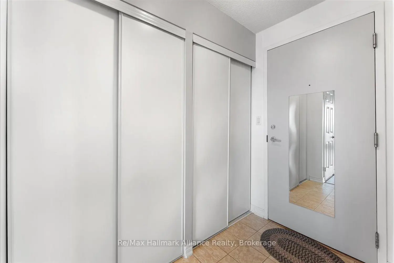 Additional image 12 of 1369 Bloor Street 910