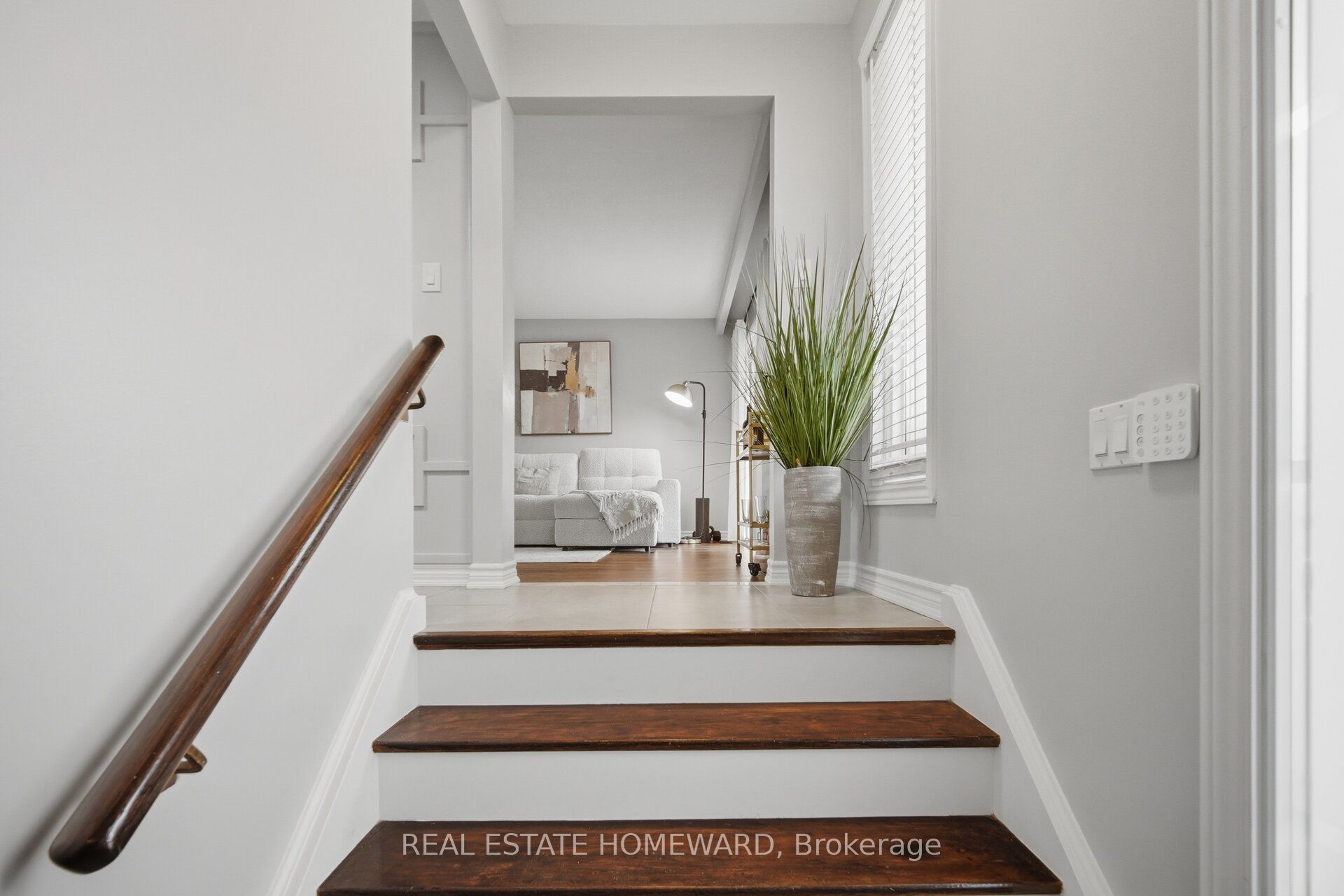 Additional image 4 of 309 Royal Salisbury Way, Brampton, ON, L6V 3G4
