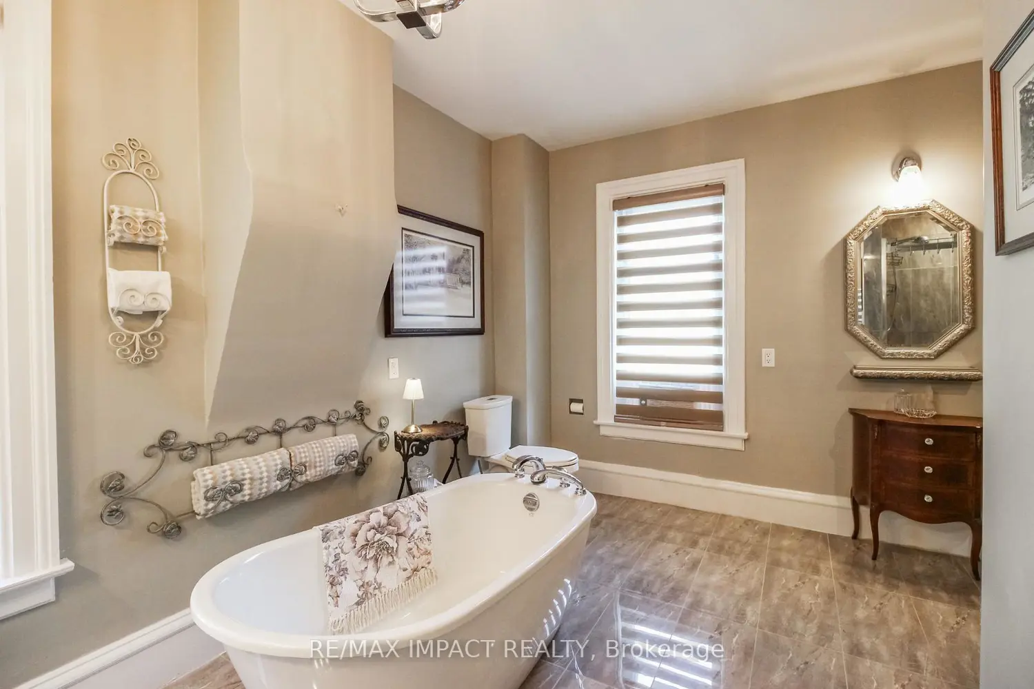 Additional image 14 of 33 Division Street