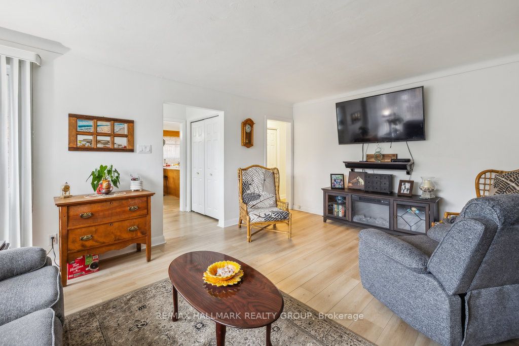 Additional image 5 of 264 Michel Circle, Ottawa, ON, K1L 7P9