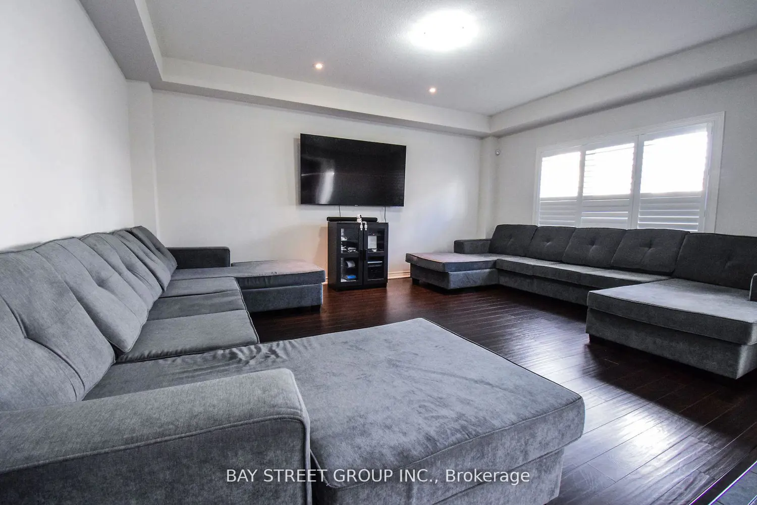 Additional image 4 of 490 Silverwood Avenue