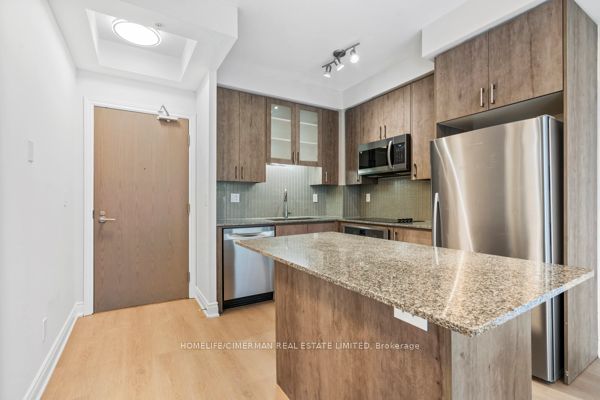 Additional image 4 of 709B-9090 Yonge Street, Richmond Hill, ON, L4C 0Z1