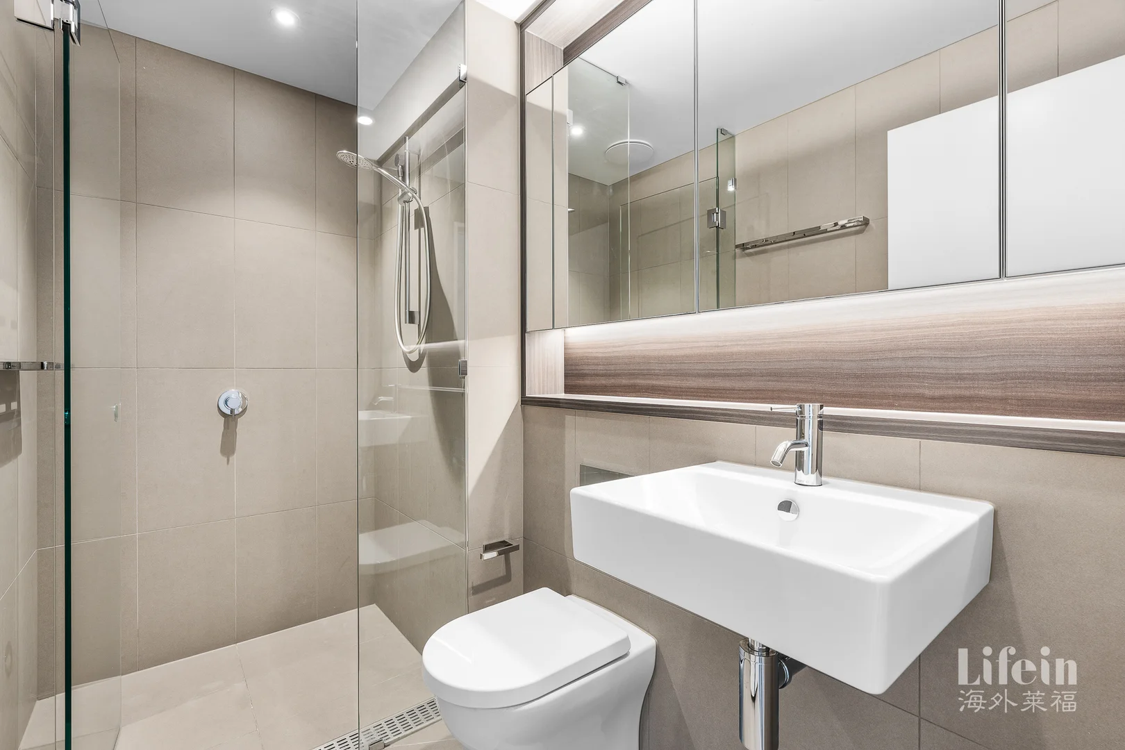 Additional image 6 of 1803/915 Collins Street, Docklands VIC 3008