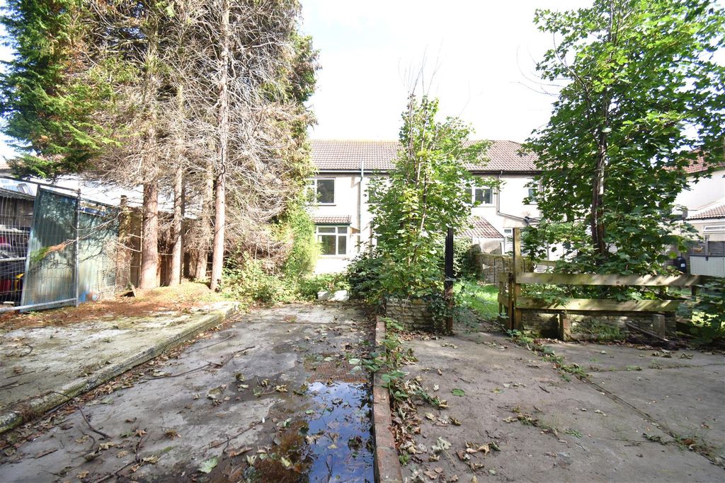 Additional image 3 of 4 bed maisonette for saleHarbury Road, Westbury-On-Trym, Bristol BS9
