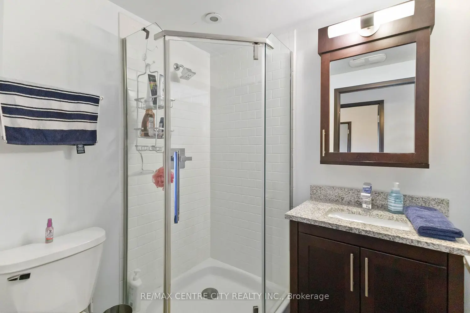 Additional image 19 of 1235 Richmond Street 1218