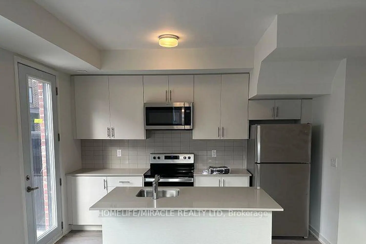 Additional image 5 of 3415 Ridgeway Drive 02