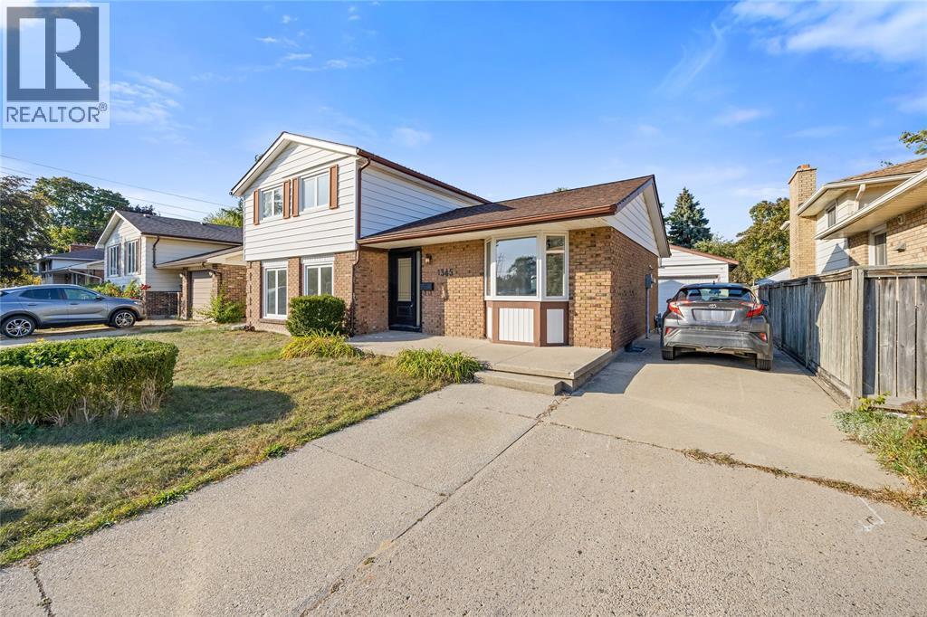 Additional image 2 of 1345 Wiltshire Drive, Sarnia, ON, N7S4P3